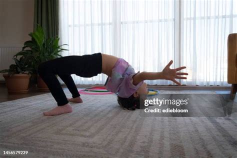 793 Girl Doing Backbend Stock Photos & High